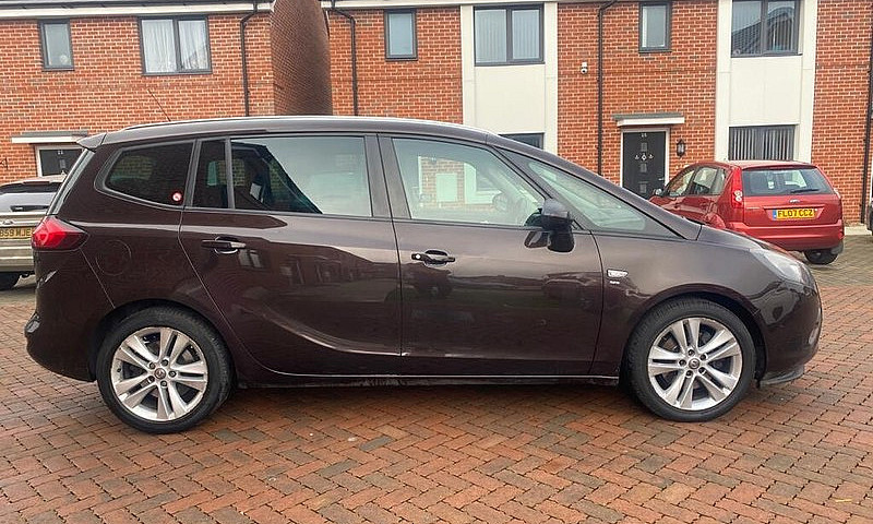 Vauxhall Zafira 2014...