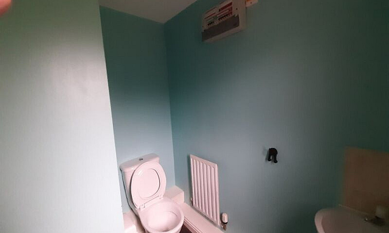 Large 4 Bed House Fo...