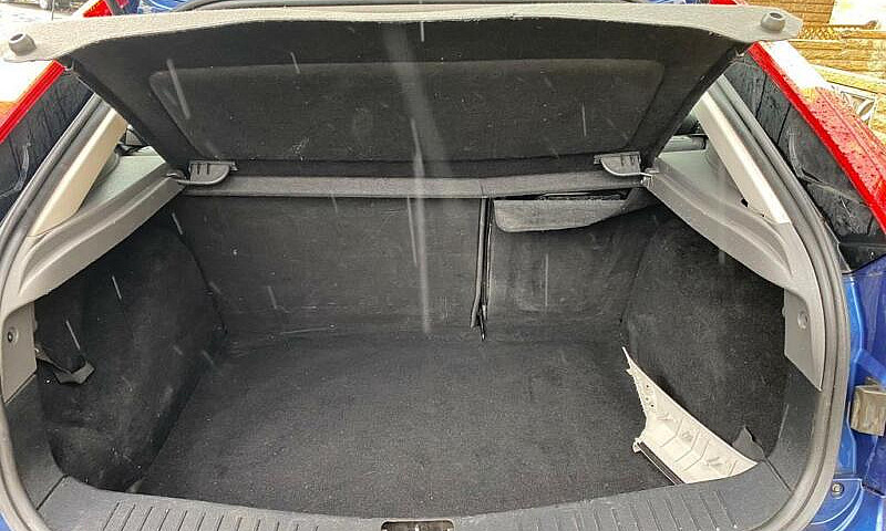 Ford Focus Zetec Cli...