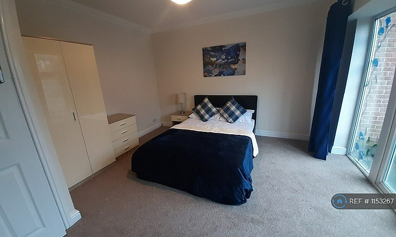 1 Bedroom In Co-Oper...