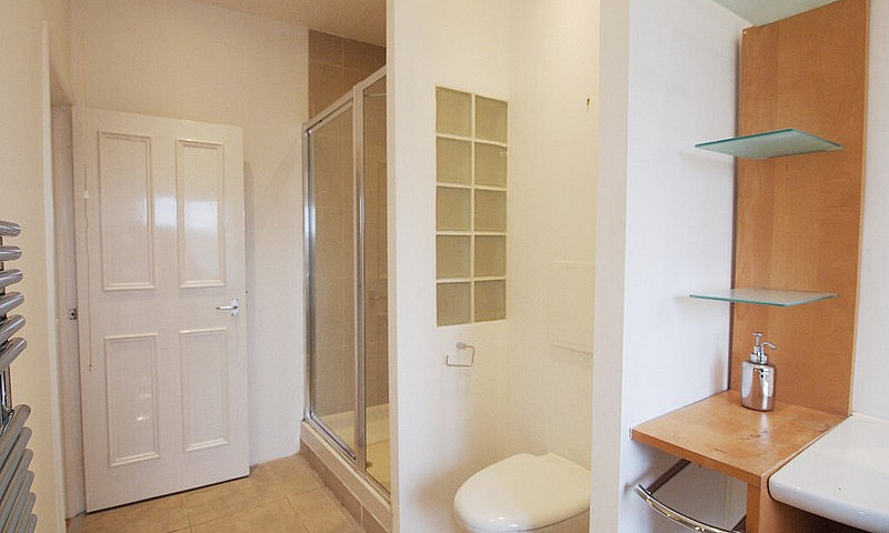 Lovely Two Bedroom F...