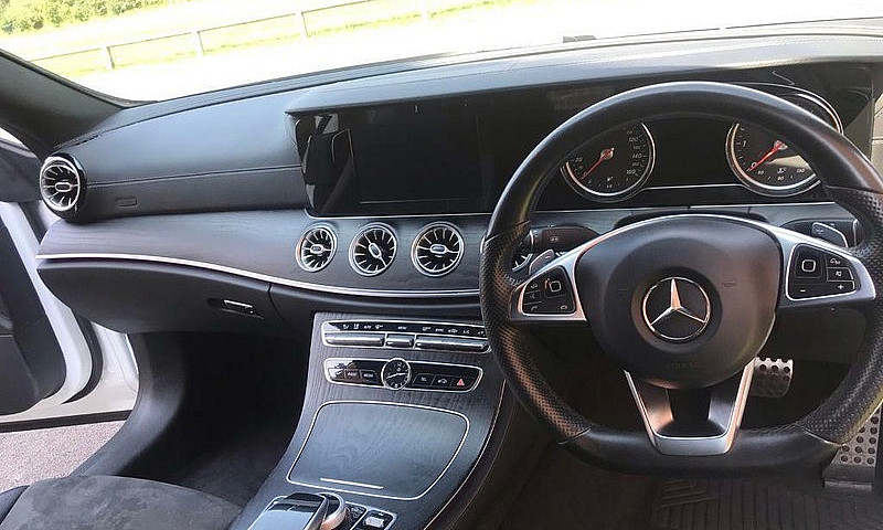 Mercedes-Benz E220 A...