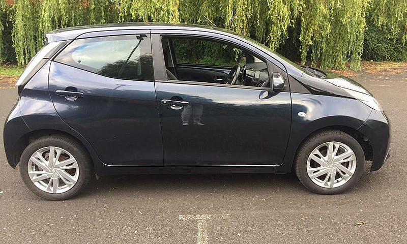 Toyota Aygo X Pressi...