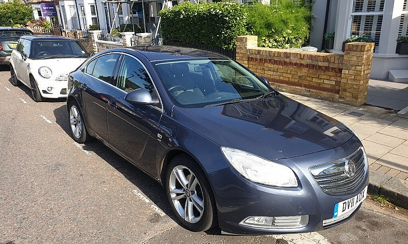Vauxhall Insignia 1....