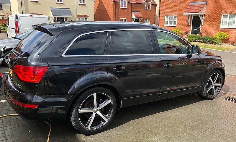 Audi Q7 3.0L Tdi Qua...