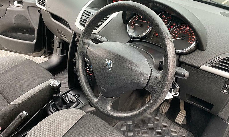 2007 Peugeot 207 1.4...