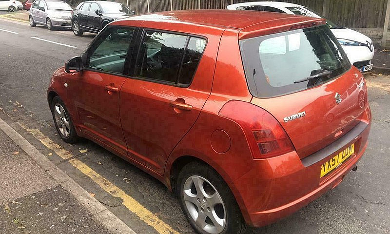 Susuki Swift 1.5 200...