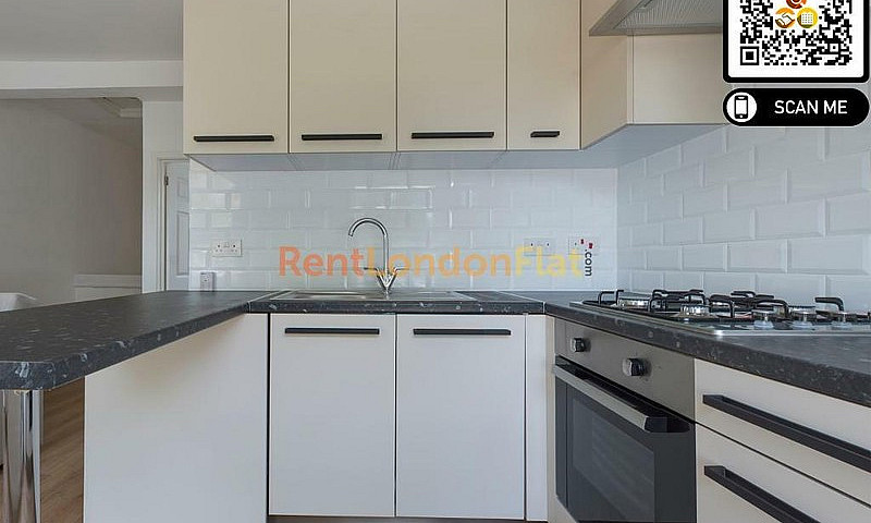 2 Bedroom Flat In Ho...