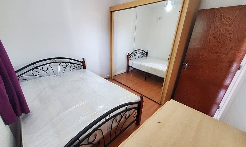 Spacious 4 Bed House...