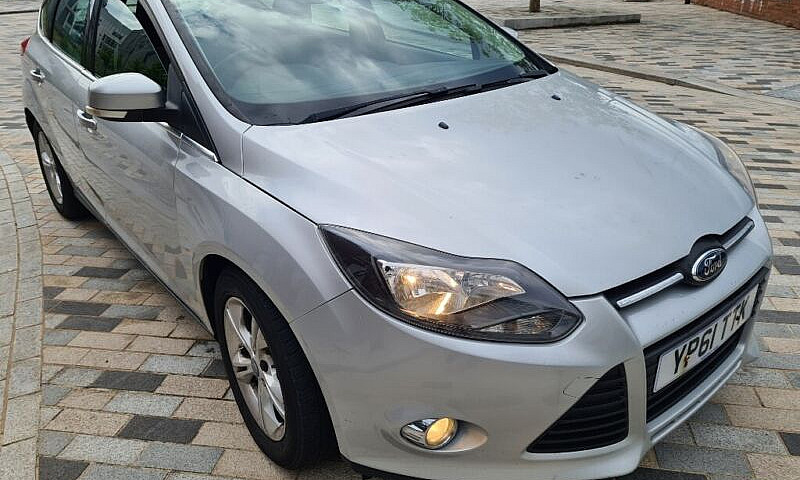 Ford Focus 1.6 Petro...