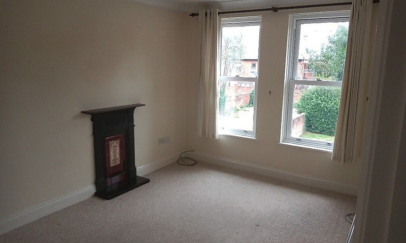 One Bedroom Flat To ...