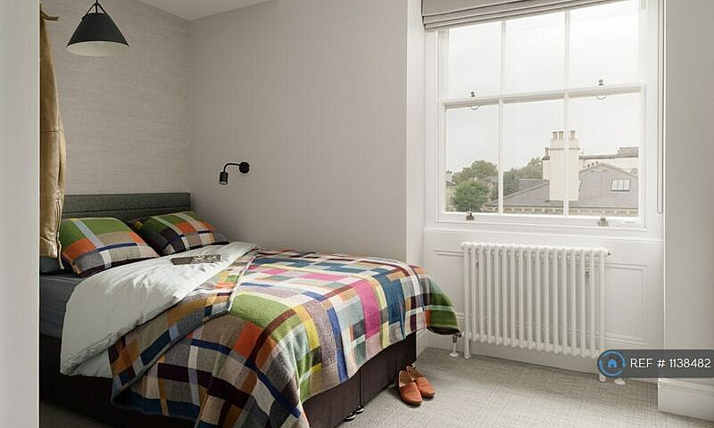 Studio Flat In St. M...