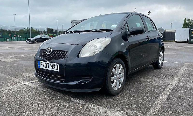 07 Plate Toyota Yari...