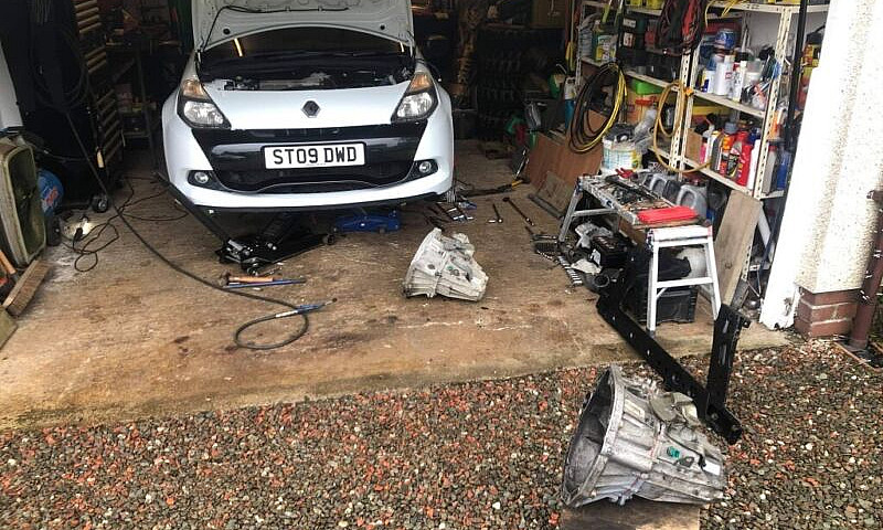 Renault Clio Rs200 2...