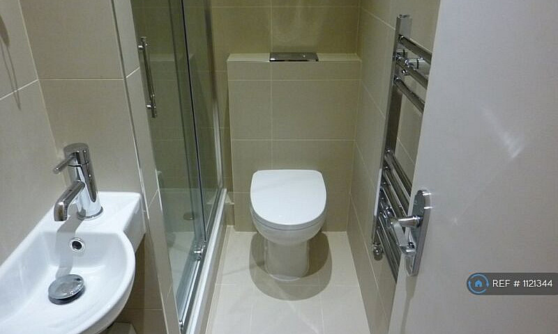 5 Bedroom Flat In Pa...