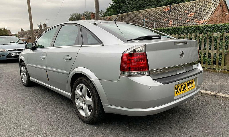 Vauxhall Vectra...