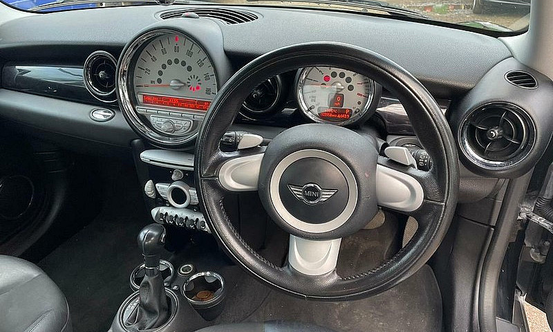 Mini Cooper 1.6 Auto...
