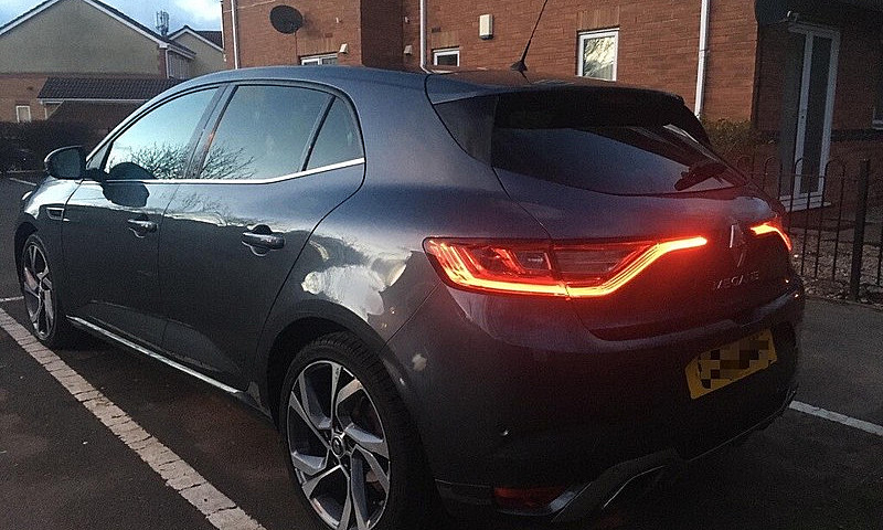 17 Renault Megane 1....