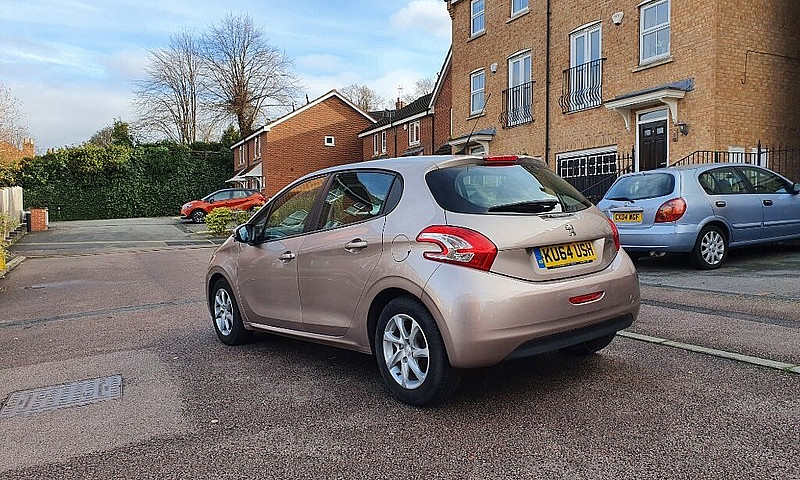Peugeot 208 Active M...