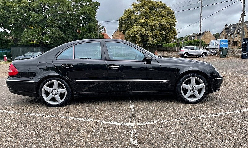 Mercedes-Benz, E Cla...