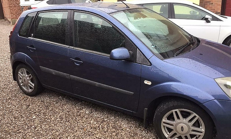 Ford Fiesta 1.6 Tdci...