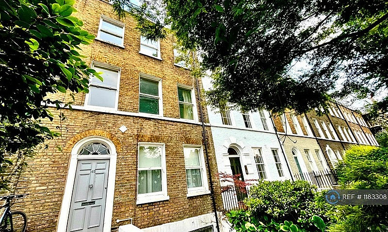 1 Bedroom Flat In Ke...
