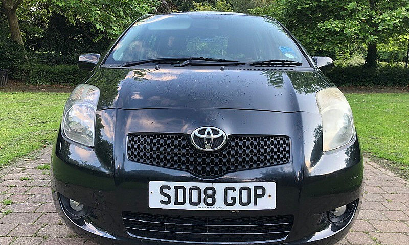 2008 Toyota Yaris 1....
