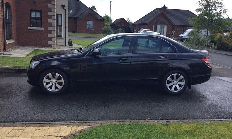 08 Mercedes C180 1.8...