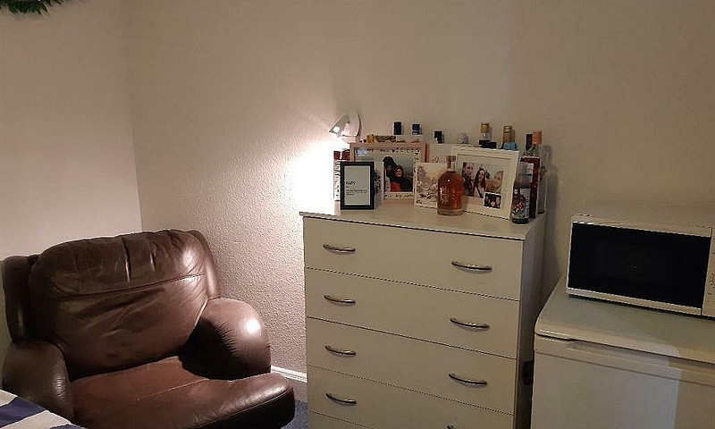 1 Bedroom In Brent S...