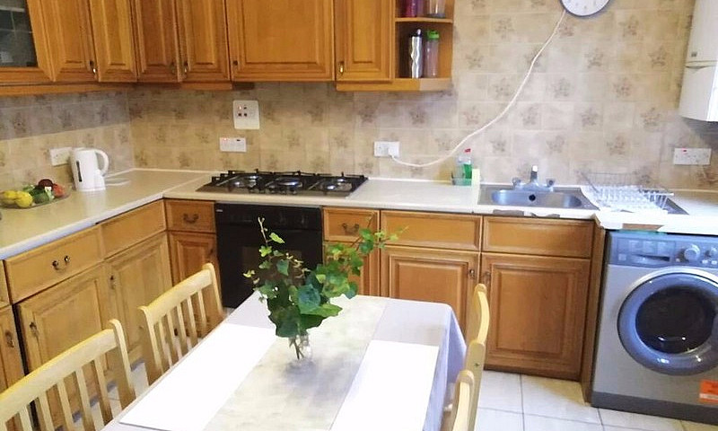 3/4 Bed Room Flat 3 ...