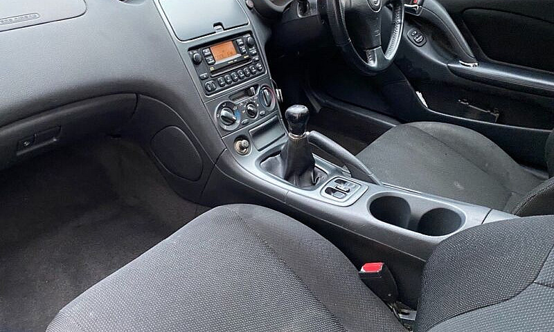 2005 Toyota Celica 1...