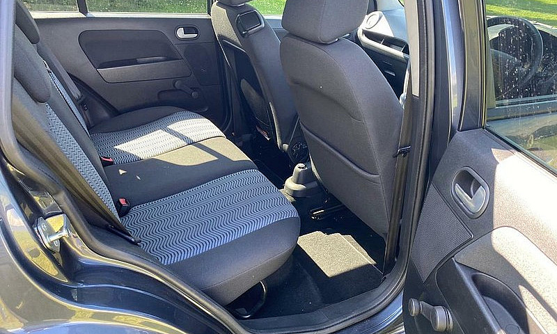 Ford Fusion Titanium...