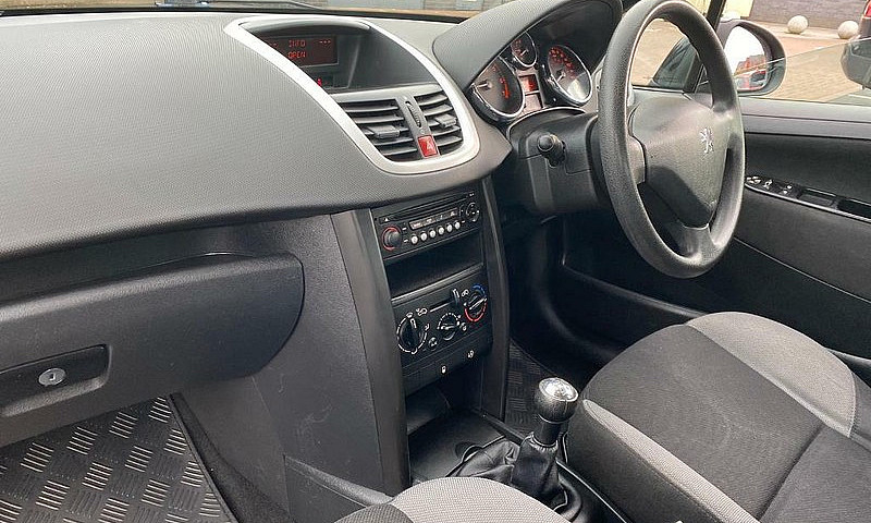 2007 Peugeot 207 1.4...