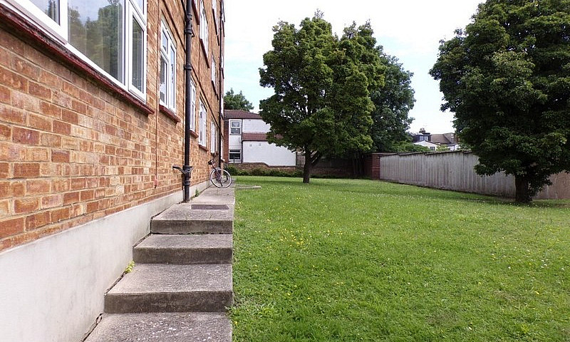  One Bedroom Ground ...