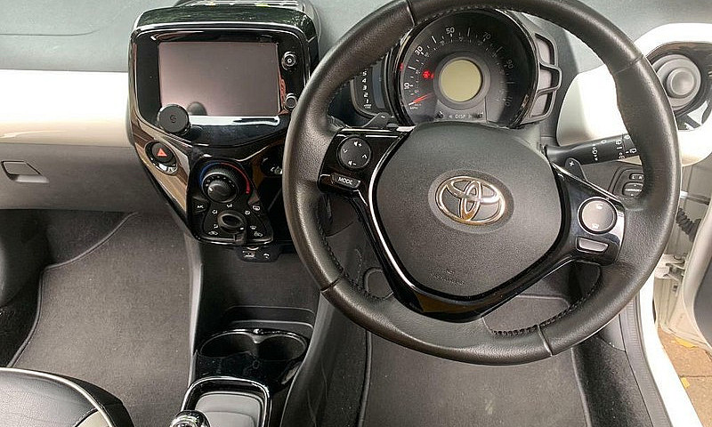 Toyota Aygo Limited ...
