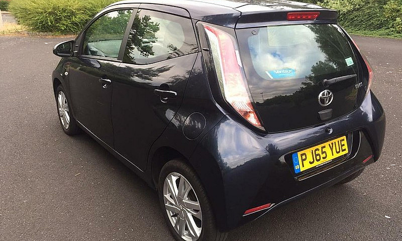 Toyota Aygo X Pressi...