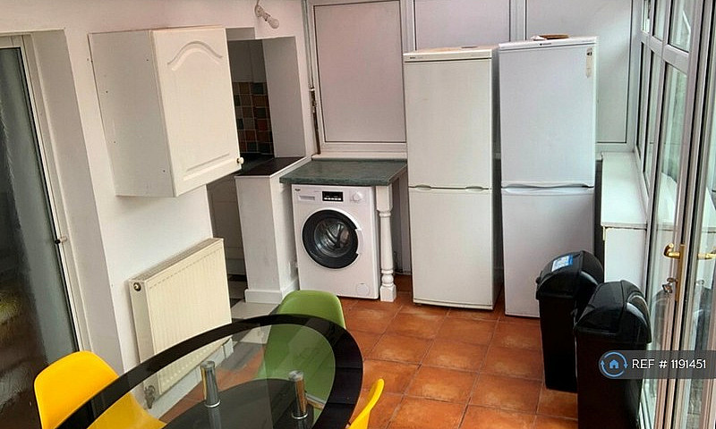 1 Bedroom In Terry R...