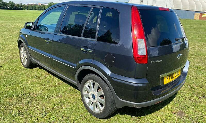 Ford Fusion Titanium...