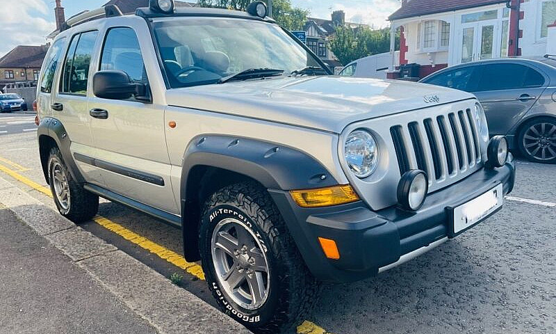 Jeep Cherokee Renega...