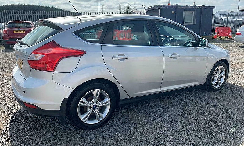 Ford Focus Zetec 1.6...