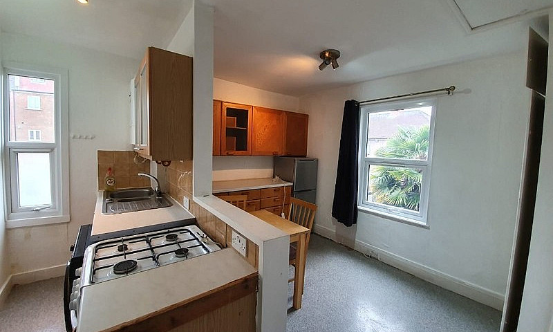 2Bed Flat To Let In ...