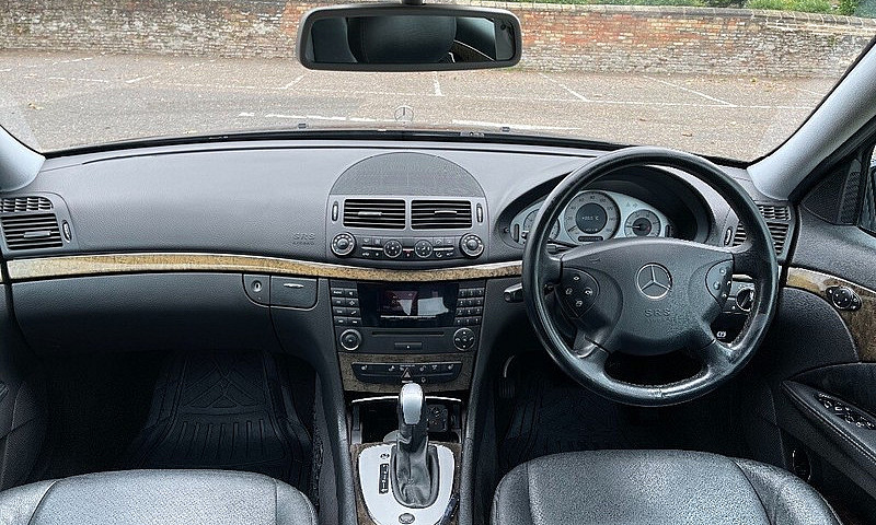 Mercedes-Benz, E Cla...