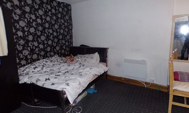 Studio Apartment – L...