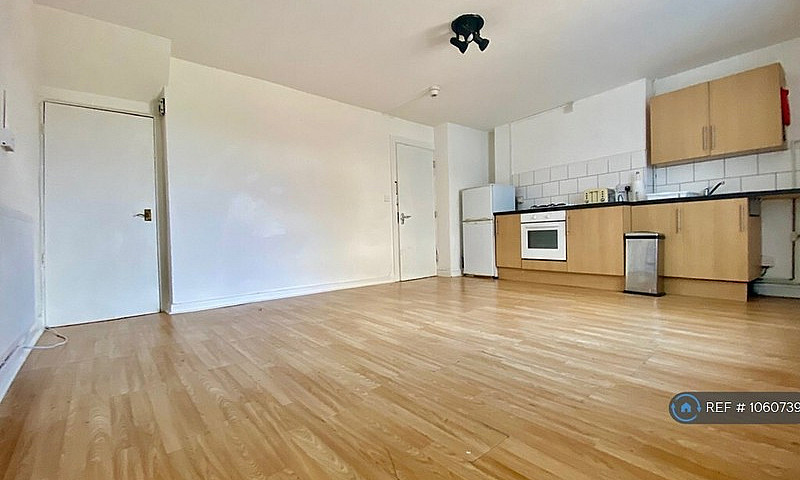 1 Bedroom Flat In Ll...