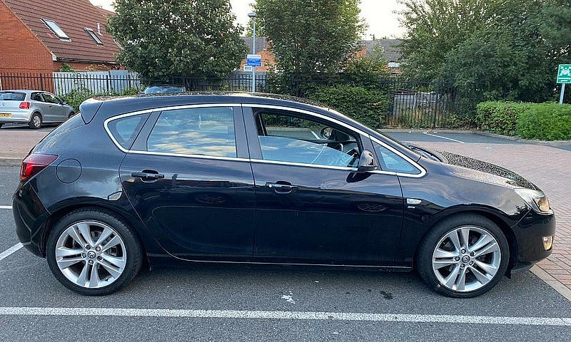 2010 Vauxhall Astra ...