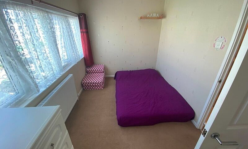 3 Bedhouse/Kitchen W...