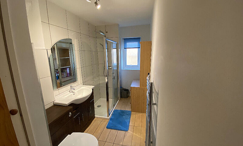 Lovely 3 Bed Hmo Fla...
