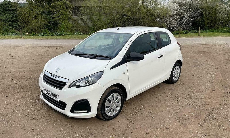 Peugeot 108 1.0 Petr...
