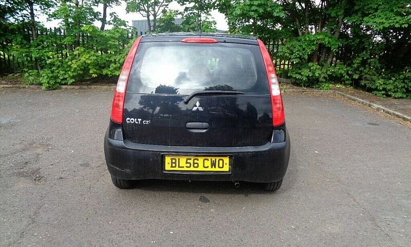 06 Mitsubishi Colt H...