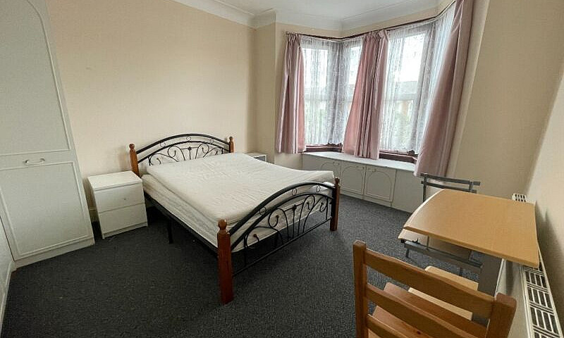Two Bed First Floor ...